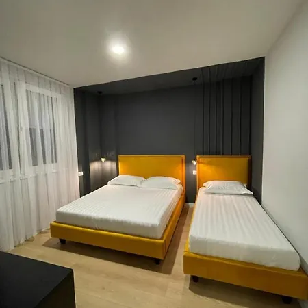 Colorful By The Sea - 1 Min From The Beach Durres Exterior photo