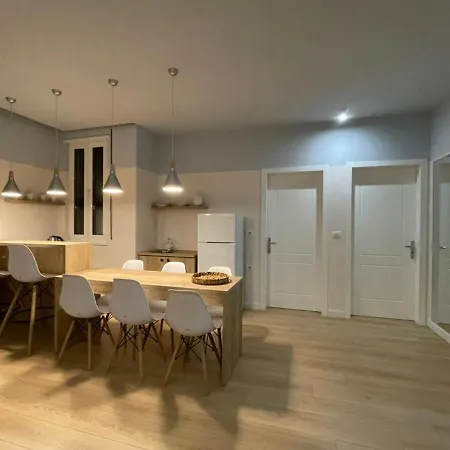 Colorful By The Sea - 1 Min From The Beach Durres Exterior photo