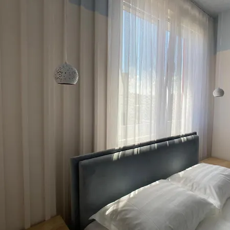 Colorful By The Sea - 1 Min From The Beach Durres Exterior photo