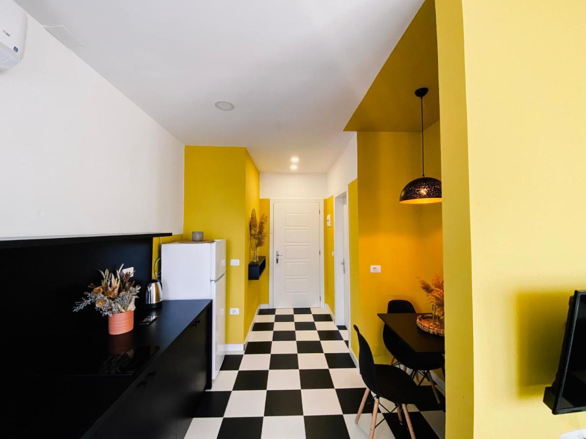 Colorful By The Sea - 1 Min From The Beach Durres