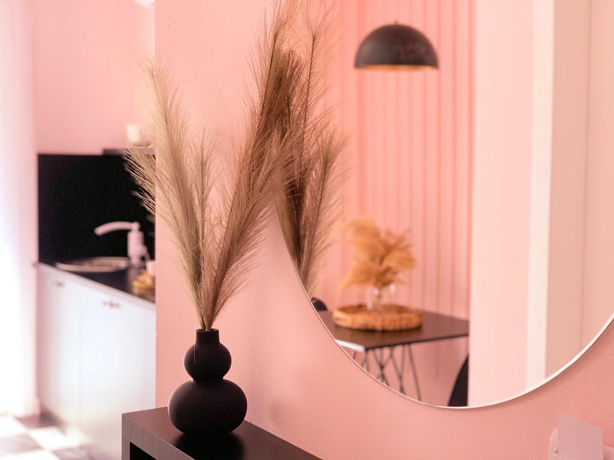 Colorful By The Sea - 1 Min From The Beach Durres