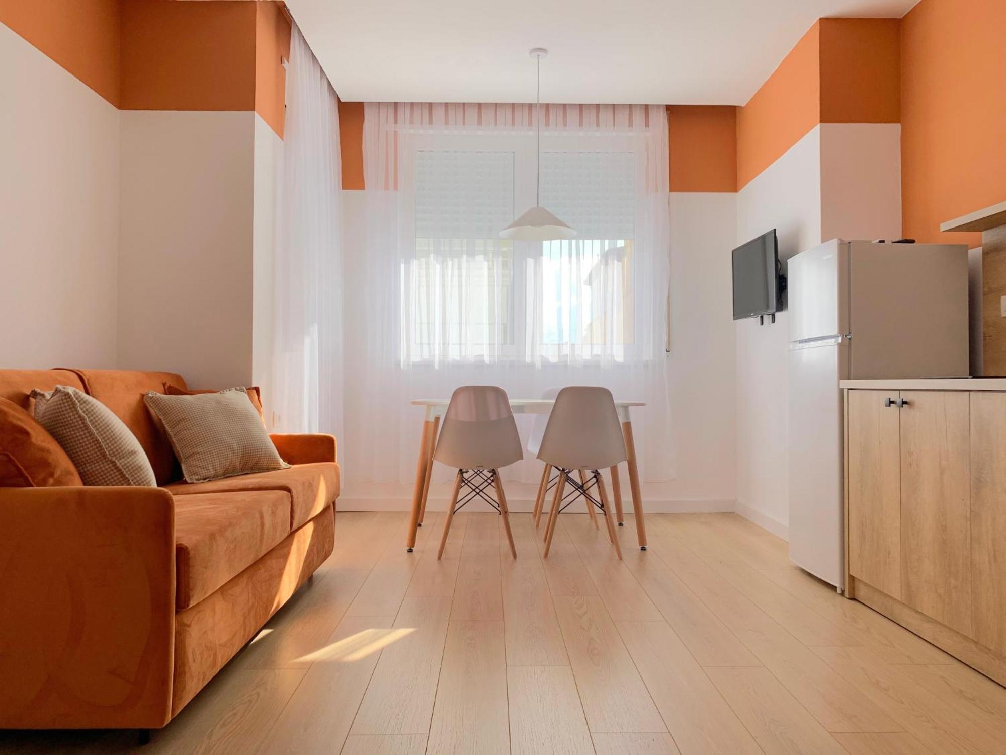 Colorful By The Sea - 1 Min From The Beach Apartment *